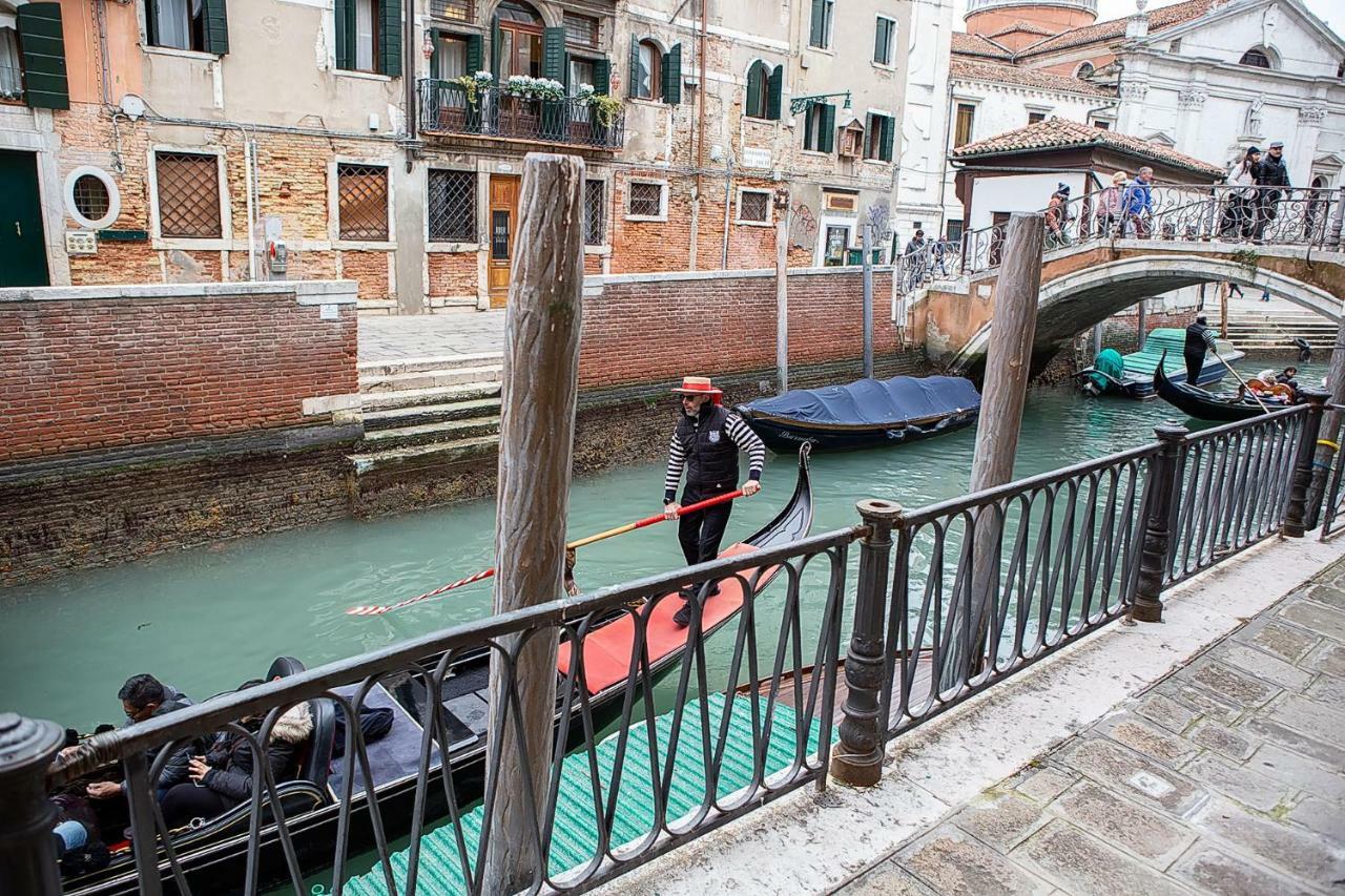 Ferienwohnung Pink House In Venice City Center Exterior foto